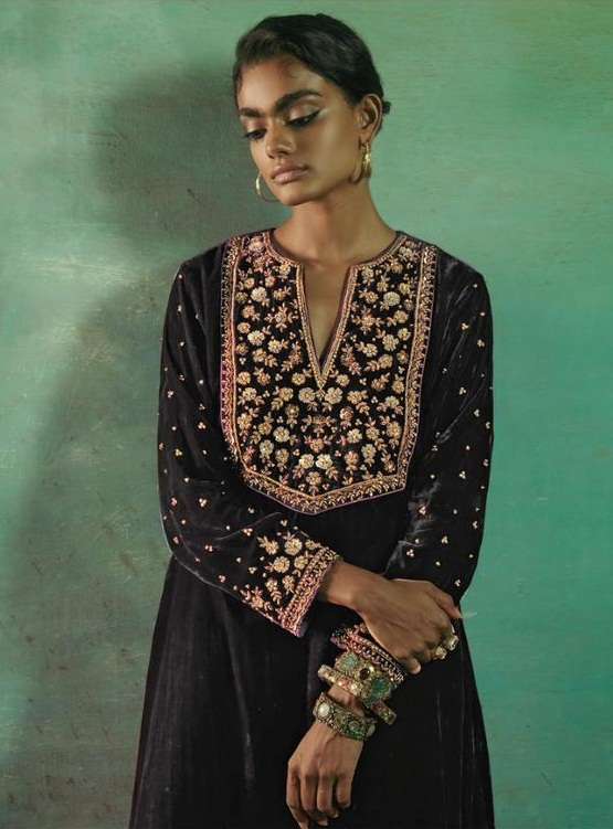 D No-32213 HIT DEISGN OF VELVET-23 by  DEEPSY SUITS 